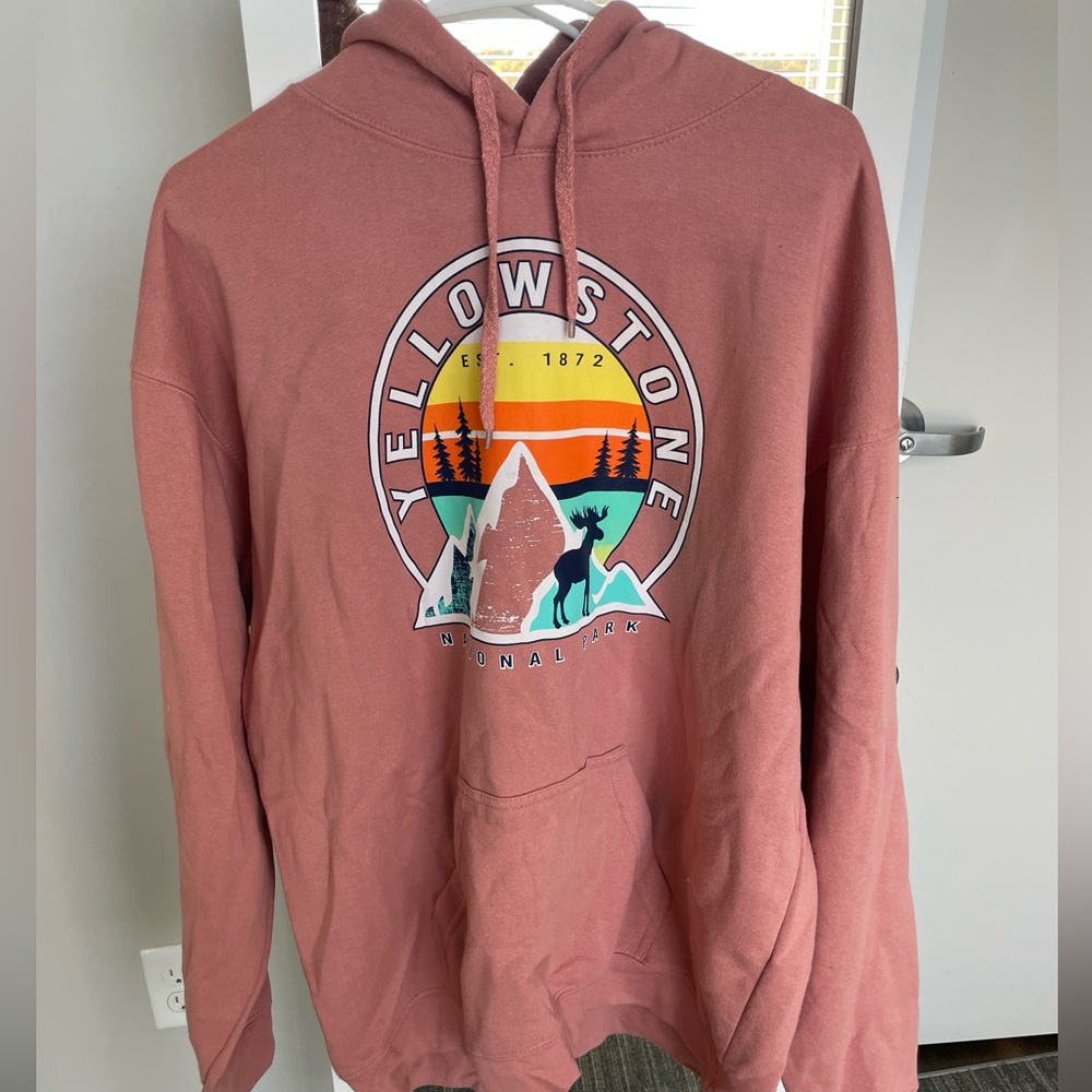 Yellowstone National Park sweatshirt!